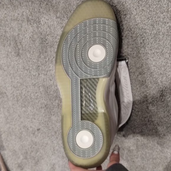 Size 16 Nike White High-Top Sneakers - Picture 3 of 4